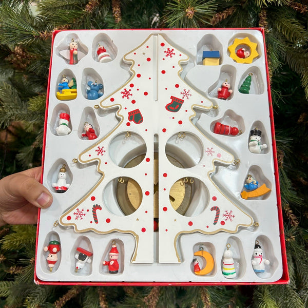 White 3D DIY Winter Wonderland Tree with 20 Ornaments
