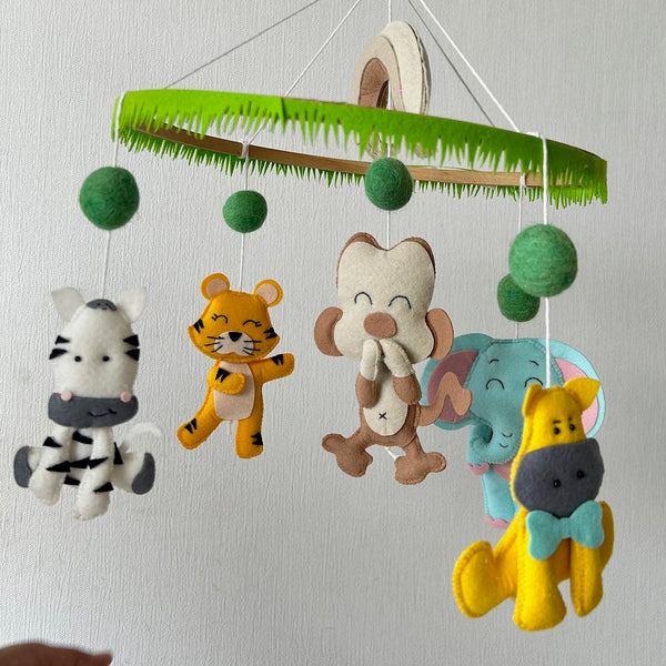 Cot Mobile - Zoo Crew