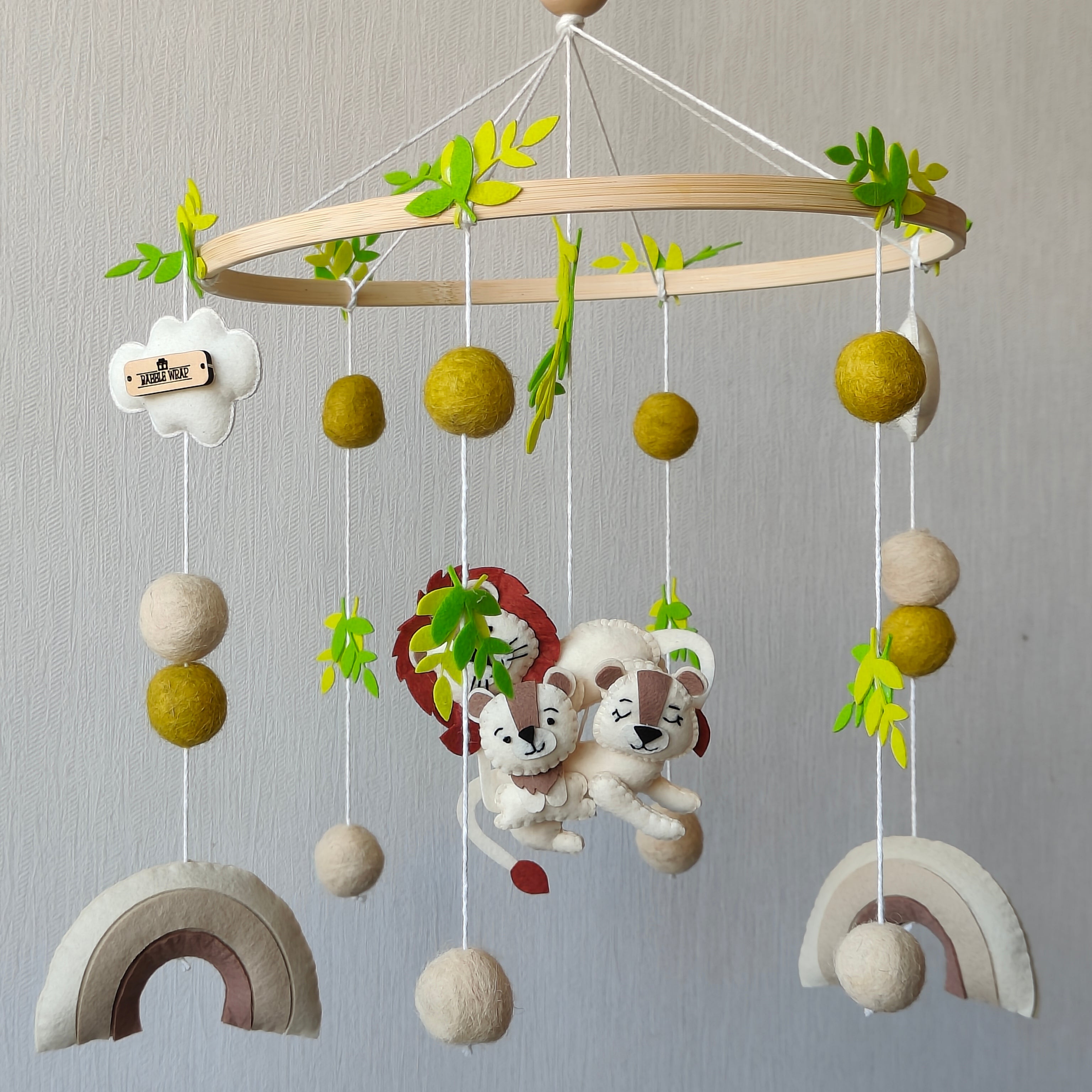 Cot Mobile - Lion’s Crown Family